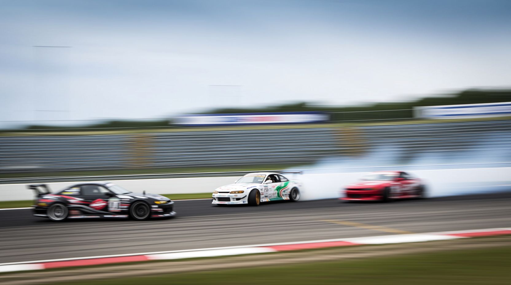 Откройте мир автоспорта с нашим порталом